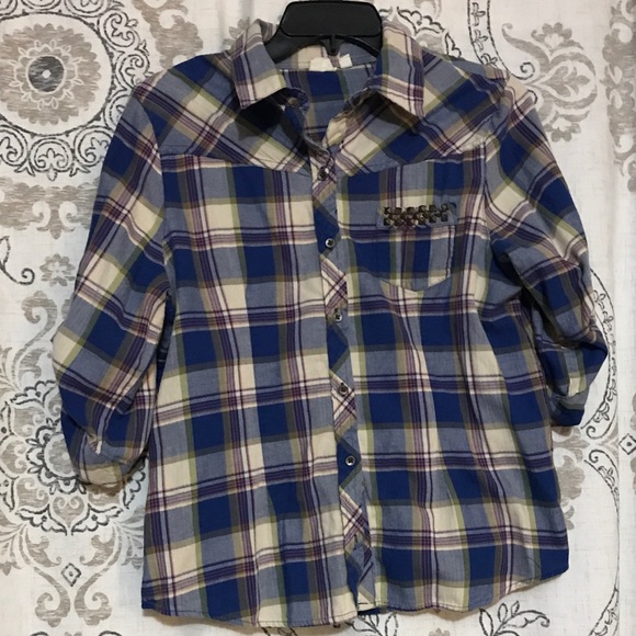 Mudd Button Top - Picture 2 of 4